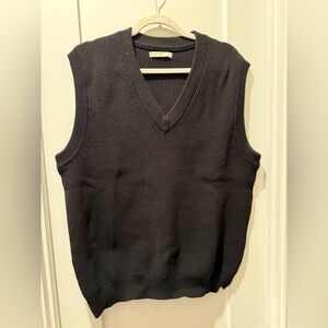 Mango Men's V-Neck Sweater Vest in Black
